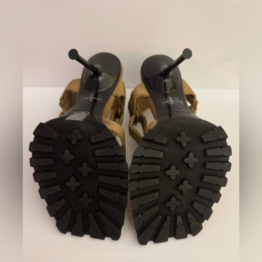 Alexander Wang Julie Lug Sport Thong Sandal Webbing in Sand - Picture 12 of 13